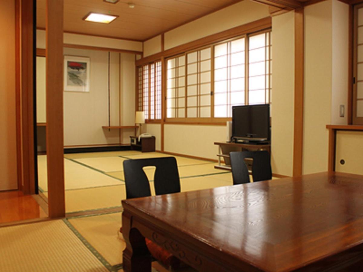 Shikokuchuo Hotel Livemax Budget Iyo Mishima מראה חיצוני תמונה