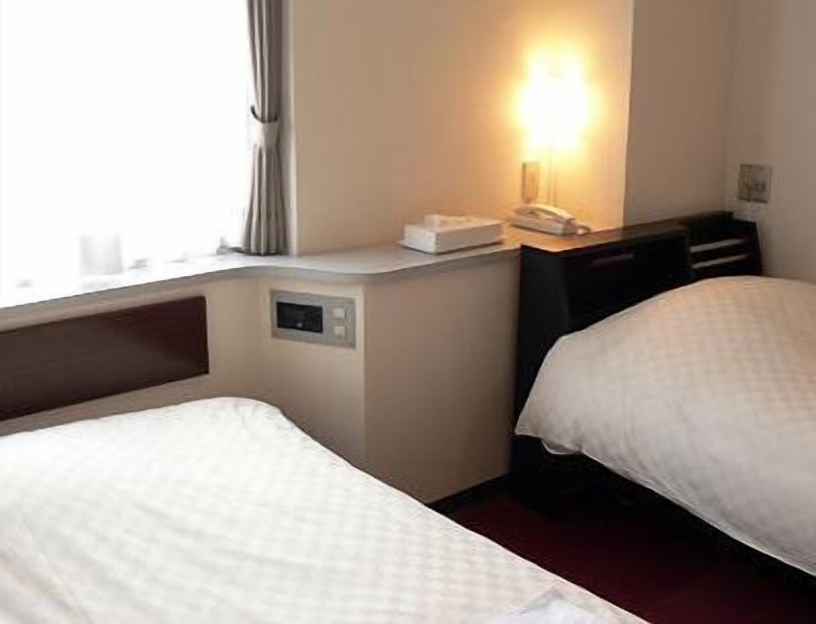 Shikokuchuo Hotel Livemax Budget Iyo Mishima מראה חיצוני תמונה