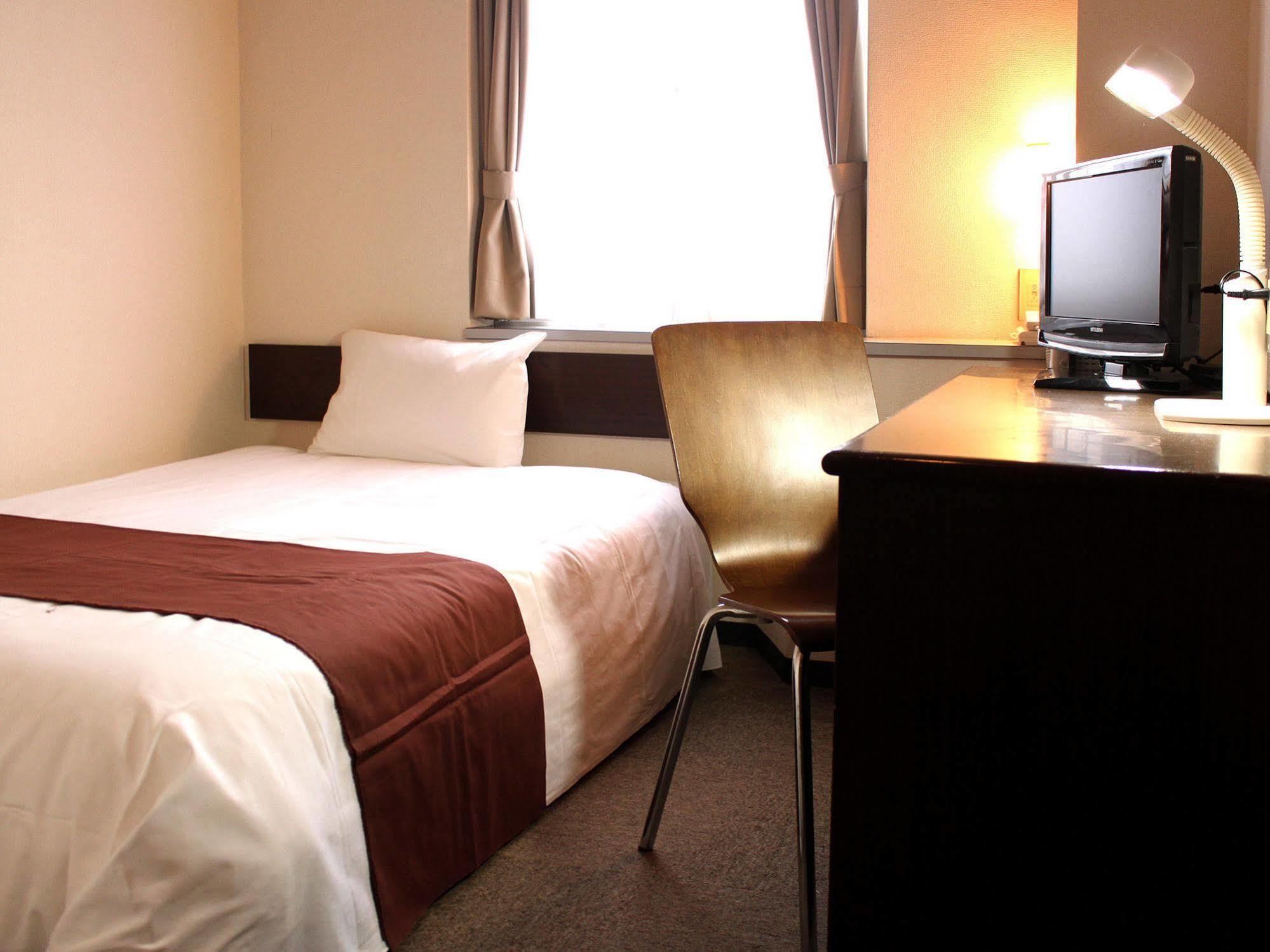 Shikokuchuo Hotel Livemax Budget Iyo Mishima מראה חיצוני תמונה